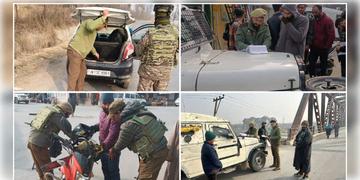 Read more about - Jammu & Kashmir | দিল্লি বিস্ফোরণের জের, জম্মু কাশ্মীরে প্রতিটি গাড়িতে চলছে নাকা চেকিং!