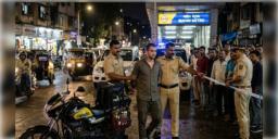 Read more about - Mumbai | সকালে ব়্যাপিডো ড্রাইভার, রাতে জঙ্গি! মুম্বইয়ে মেট্রো স্টেশন থেকে গ্রেপ্তার সন্দেহভাজন জইশ সদস্য