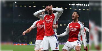 Read more about - Sporting vs Arsenal | চ্যাম্পিয়ন্স লিগে ঘরের মাঠে আর্সেনালের কাছে ৫ গোল খেয়ে লজ্জাজনক হার স্পোর্টিংয়ের