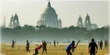 Read more about - Weather Update | নেমেছে তাপমাত্রার পারদ, নভেম্বরের শীতে কাঁপছে শহর কলকাতা