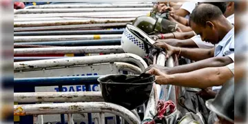 Read more about - R G Kar | স্টেথোস্কোপের সামনে মাথা নোয়াল কলকাতা পুলিশ! লালবাজার চত্বরে সরানো হচ্ছে ব্যারিকেড