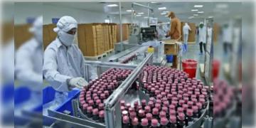 Read more about - Indian Pharmaceutical Industry | চিনকে পেছনে ফেলে দিচ্ছে ভারত, বাড়ছে ভারতীয় ফার্মা সংস্থাগুলির ব্যবসা!