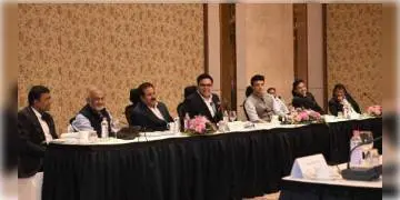 Read more about - T20 বিশ্বকাপ ভারতে হবে কিনা তা নিয়ে ২৯শে মে ভারতীয় ক্রিকেট বোর্ডের বিশেষ সাধারণ সভার আয়োজন করা হয়েছে