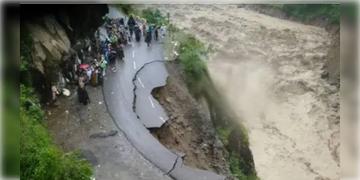 Read more about - Himachal Pradesh and Uttarakhand । মেঘভাঙা বৃষ্টি উত্তরাখন্ড ও হিমাচলপ্রদেশে! আটকে অন্তত ২০০ পর্যটক, মৃত ১৪
