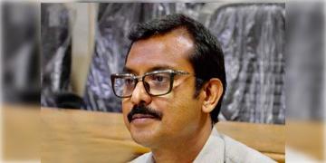 Read more about - Swarup Biswas । ‘প্রযোজকরাই করেন যৌন হেনস্থা!’ ফেডারেশনের সভাপতি তথা স্বরূপ বিশ্বাসের মন্তব্যে ২৩ কোটির মামলা দায়ের টলিপাড়ার