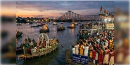Read more about - Durga puja 2026 | বারাণসীর গঙ্গাভ্রমণের আদলে দশমীতে নৌকাভ্রমণ! গঙ্গায় বিসর্জন দেখতে বিশেষ ব্যবস্থা সরকারের