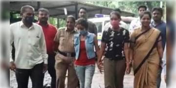 Read more about - ৩.২৮ লক্ষ টাকা চুরির দায়ে গ্রেফতার দুই অভিনেত্রী সুরভি সুরেন্দ্র লাল শ্রীবাস্তব ও মোসিনা মুক্তার শেখ