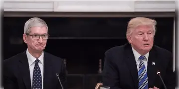 Read more about - Donald Trump | ভারতে অ্যাপেল উৎপাদন হোক চান না ট্রাম্প! 'ভারত নিজেদের দিকটা নিজেরা দেখে নেবে'-টিম কুককে বার্তা!