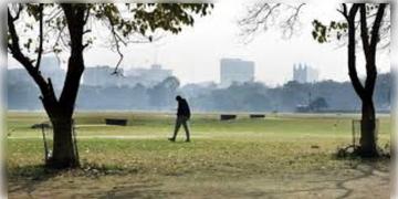 Read more about - Weather Update | নিমেষে বদলাচ্ছে আবহাওয়া, একনজরে দেখে নিন কলকাতার আজকের আবহাওয়া আপডেট