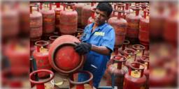 Read more about - LPG | আমেরিকা থেকে বিপুল LPG কিনছে ভারত, ভবিষ্যত চিন্তা করে বড় সিদ্ধান্ত নয়াদিল্লির!