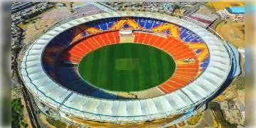 Read more about - রাত পোহালেই নতুন ইতিহাস গড়তে চলেছে বিশ্বের বৃহত্তম মোতেরা ক্রিকেট স্টেডিয়াম