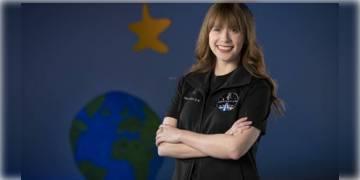 Read more about - হাঁটু বদলের পর থাইয়ে টাইটানিয়ামের রডের যন্ত্রণা নিয়ে মহাকাশে যাচ্ছেন হেলে