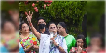 Read more about - Bhabanipur | মুখ্যমন্ত্রীর কেন্দ্রেই নাম নেই ৪৪ হাজার ৭৮৬ জনের! খাঁ খাঁ করছে খসড়া তালিকা