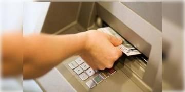 Read more about - এটিএম জালিয়াতি! এবার বউবাজারের এটিএম থেকেও খোয়া গেল প্রায় ২৫ লক্ষ টাকা