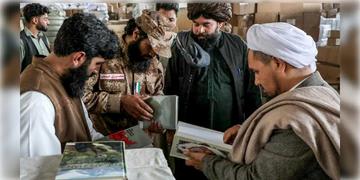 Read more about - Afghanistan | থাকবে না 'অ ইসলামি' এবং 'সরকারবিরোধী' কোনও বই! আফগানিস্তান জুড়ে 'বই নিধন যজ্ঞ' তালিবান সরকারের