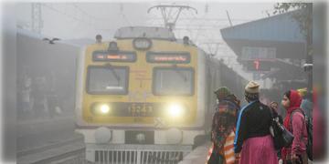 Read more about - Train Cancel | ফের ট্রেনযাত্রী ভোগান্তির আশঙ্কা, শনি থেকে সোম একাধিক লোকাল ট্রেন বন্ধ থাকবে হাওড়া ডিভিশনে