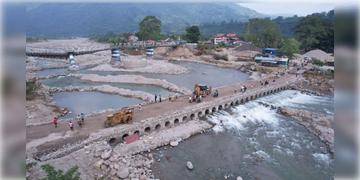Read more about - Mirik | ২০ দিনের মধ্যে মিরিকের দুধিয়া ব্রিজ নির্মাণ, ভার্চুয়ালি উদ্বোধন করলেন মুখ্যমন্ত্রী শুভেন্দু অধিকারী!