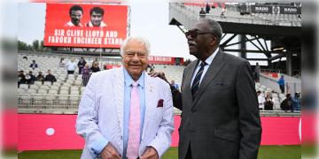 Read more about - Farokh Engineer | ল্যাঙ্কাশায়ারে বিশেষ সন্মান পেলেন ভারতীয় ক্রিকেট কিংবদন্তি ফারুক ইঞ্জিনিয়ার, ইঞ্জিনিয়ার-লয়েডের নামে স্ট্যান্ড উদ্বোধন পুরোনো দলের