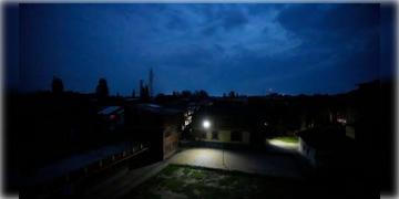 Read more about - Pakistan Attack | শুক্রের সন্ধ্যায় জম্মুতে ফের হামলা পাকিস্তানের, ব্ল্যাকআউট এলাকা, বাজলো সাইরেনও