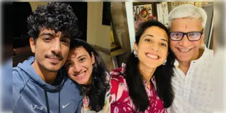 Read more about - Smriti Mandhana | ফের বিয়ের পিঁড়িতে বসছে স্মৃতি-পলাশ? জল্পনা নিয়ে মুখ খুললেন স্মৃতির দাদা শ্রবণ