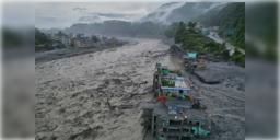 Read more about - Nepal Flash Flood | ফের ধেয়ে আসছে হড়পা বান? বন্যা পরিস্থিতির সৃষ্টি নেপালে! আতঙ্কে স্থানীয়রা