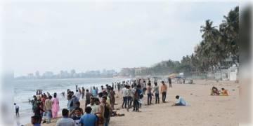 Read more about - মুম্বইয়ের সমুদ্র সৈকতে নিষিদ্ধ ছটপুজো! প্রকাশ্য স্থানে হবেনা ছটপুজো জানাল বৃহন্মুম্বই পুরসভা।  

