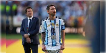 Read more about - Lionel Messi | ২০৩০-এর বিশ্বকাপে আর খেলবেন না মেসি, আন্তর্জাতিক ফুটবলকে বিদায় জানালেন লিওনেল মেসি!