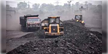 Read more about - সিআইএসএফ-কয়লা পাচারকারী সংঘর্ষে মৃত ৪! আশঙ্কাজনক অবস্থায় হাসপাতালে ভর্তি রয়েছেন আরও ২ জন