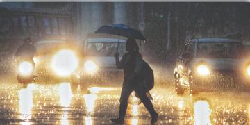 Read more about - Weather | ফের  বদল আবহাওয়ায়! দক্ষিণবঙ্গে হলুদ সতর্কতা জারি! সপ্তাহান্তে আবারও বাড়বে তাপমাত্রা!