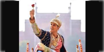 Read more about - তাজমহলের সামনে শাহজাহানের বেশে অভিনেতা অক্ষয় কুমার!                           