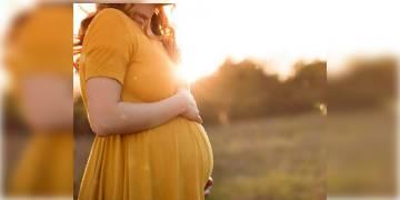 Read more about - গর্ভবতীরা গায়ে রোদ লাগান, বুদ্ধি বাড়বে আপনার অনাগত সন্তানের, দাবি একদল গবেষকের !