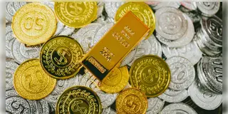 Read more about - Gold Rate Today | মধ্যবিত্তের কপালে ভাঁজ, দাম বাড়ছে সোনার, পিছিয়ে নেই রুপোও!