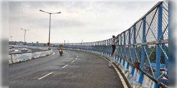 Read more about - Sector Five Kolkata | কাটতে চলেছে দৈনন্দিন যানজটের সমস্যা! চিংড়িঘাটা-নিউটাউন উড়ালপুলের জন্য বরাদ্দ ৭০০ কোটি! পুজোর আগেই দরপত্র!