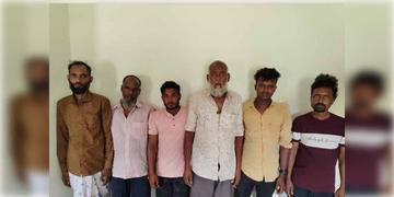 Read more about - Bangladeshi | ভারত-পাকিস্তান যুদ্ধের আবহে নদিয়া থেকে গ্রেফতার দালাল-সহ ১৫ বাংলাদেশি অনুপ্রবেশকারী!