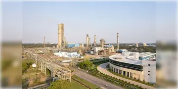 Read more about - IPA Plant in WB | পূর্ব ভারতের প্রথম IPA প্ল্যান্ট তৈরী হবে বাংলায়! ২,৬০০ কোটি টাকার বেশি লগ্নি করবে ম্যাটিক্স গ্রূপ!