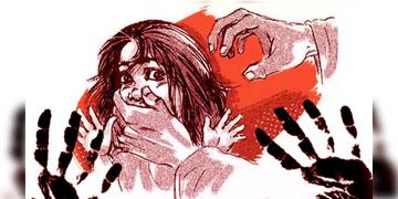 Read more about - Jaynagar | দুর্গাপুজোর তৃতীয়াতে 'অসুরে'র শিকার চতুর্থ শ্রেণির নাবালিকা, ছাত্রীকে ধর্ষণ করে খুনের অভিযোগে উত্তপ্ত কুলতলি