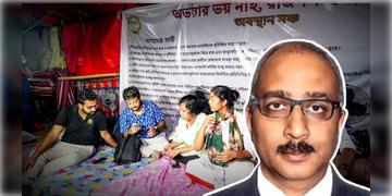 Read more about - Junior Doctor | পুজোর মাঝেও জুনিয়র ডাক্তারদের আন্দোলন অব্যাহত, আজই বৈঠকের জন্য আমন্ত্রণ জানালেন রাজ্যের মুখ্যসচিব