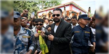 Read more about - Nepal Vote | নেপালে জেন জি ঝড়! ১৬৫টি আসনের মধ্যে ১০৫টিতে এগিয়ে রাষ্ট্রীয় স্বাধীন পার্টি