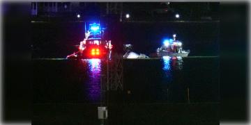 Read more about - USA Plane-Helicopter Clash । মার্কিন হেলিকপ্টারের ধাক্কায় ৬০ যাত্রীকে নিয়ে নদীতে পড়লো বিমান, মৃত ১৮, বাড়ছে নিহতের সংখ্যা