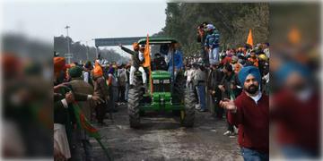 Read more about - Farmers Protest | ‘ভারত ছাড়ো’ আন্দোলনের দিনকে ‘কর্পোরেট ভারত ছাড়ো’ আন্দোলন দিবস হিসাবে পালন! ফের আন্দোলনের পথে কৃষকরা?