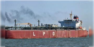 Read more about - Hormuz Strait-India | ৯০ হাজার টনেরও বেশি LPG নিয়ে হরমুজ পেরোলো ২ ভারতীয় জাহাজ! জ্বালানি সংকট ঘুচবে কি?