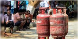 Read more about - LPG Price Hike | মাসের শুরুতেই ধাক্কা, বাড়ল বাণিজ্যিক গ্যাস ও CNG-র দাম!