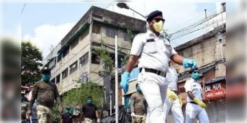 Read more about - সোমবার দুর্গাপুজোর প্রাক্কালেই কলকাতা পুলিশ পুজোমণ্ডপগুলির পরিদর্শনে নামল