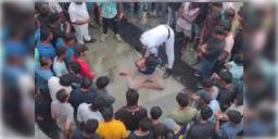 Read more about - Newtown | ত্রিকোণ প্রেমের জেরে বন্ধুর গলায় ছুরির কোপ, নিউটাউনের শপিং মলে শোরগোল