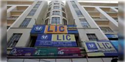 Read more about - IRDAI | জীবন বীমা প্রদানকারী সংস্থাগুলির কাছে পড়ে রয়েছে দাবিদারহীন ২০ হাজার কোটি টাকা : রিপোর্ট IRDAIর