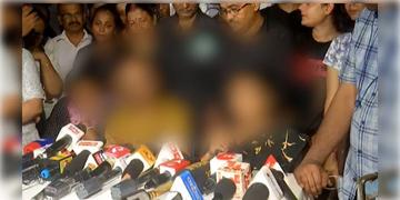 Read more about - R G Kar | ”দেহ পোড়াতে বাধ্য হই”, মেয়ের বিচারের দাবিতে প্রতিবাদে সামিল হয়ে আরজি কর থেকে একাধিক অভিযোগ তুললেন নির্যাতিতা বাবা