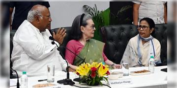 Read more about - Trinamool-Congress | সম্পূর্ণ ভিত্তিহীন! ঘাসফুলের কংগ্রেসে যোগদানের জল্পনা ওড়ালেন জয়রাম রমেশ