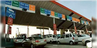 Read more about - Fastag | আর করতে হবে না টোলপ্লাজার লম্বা লাইনে অপেক্ষা, একটি পাসেই গোটা বছরের জন্য ফাসট্যাগ সার্ভিস!