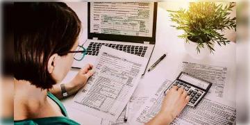 Read more about - ITR Filing | প্রথমবার আইটিআর ফাইল করছেন? দেখে নিন কী কী জিনিস মাথায় রাখতে হবে!