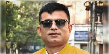 Read more about - KMC Councillor | গ্রেফতার কলকাতা পুরসভার কাউন্সিলার তারকেশ্বর চক্রবর্তী! ছিল প্রতারণা, শ্লীলতাহানি, নথি-জালিয়াতি, হুমকি দেওয়ার অভিযোগ।